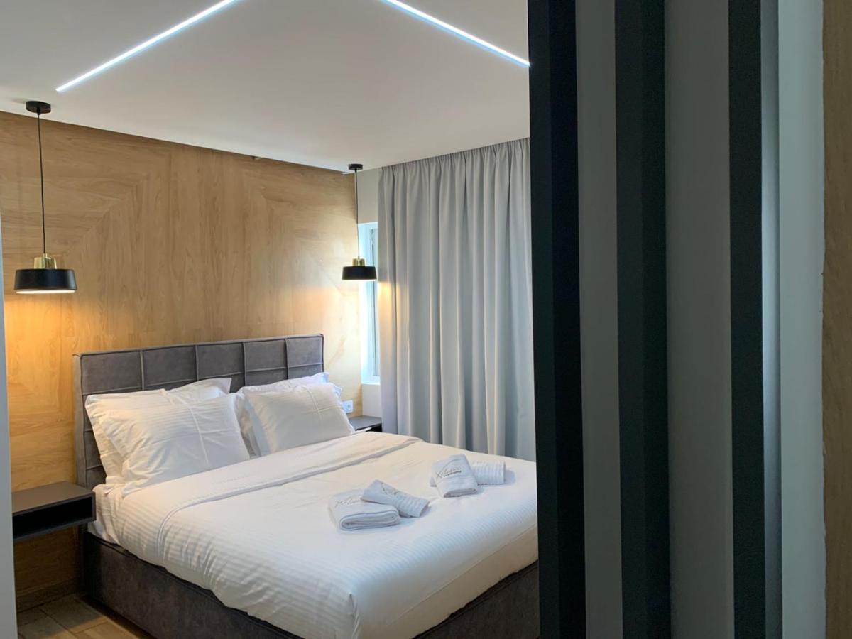 Xclusive Athens Suites Bagian luar foto
